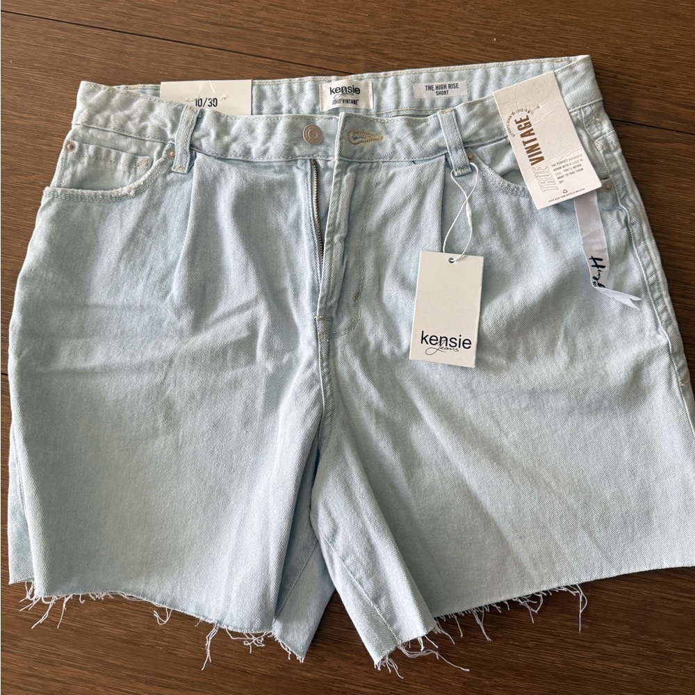 Kensie Jeans High Rise Light Wash True Vintage Denim Shorts Size 10/30